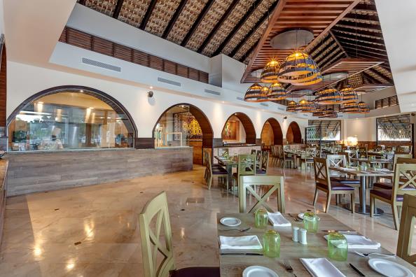 Royalton Splash Punta Cana Resort - Bella Cucina Restaurant